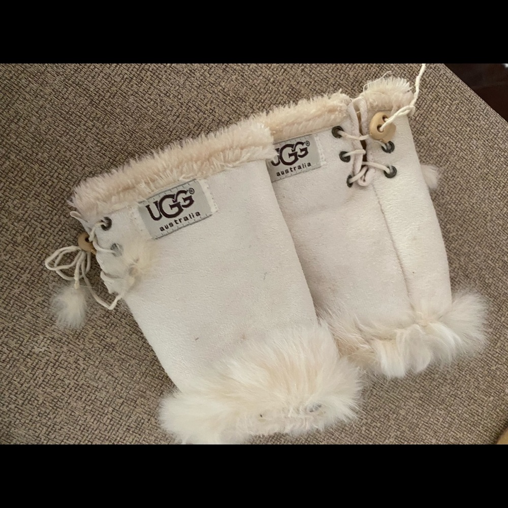UGG fingerless gloves
